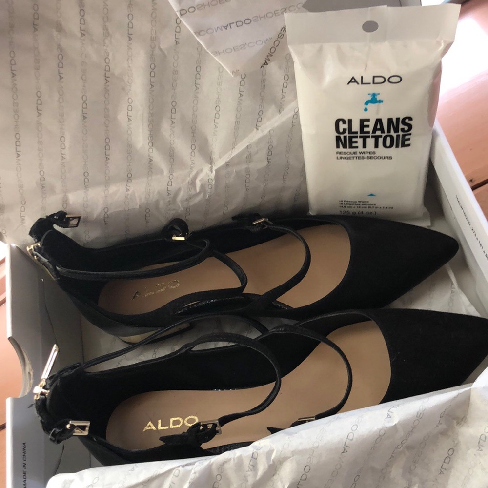 Black pointed toe gold heel flats